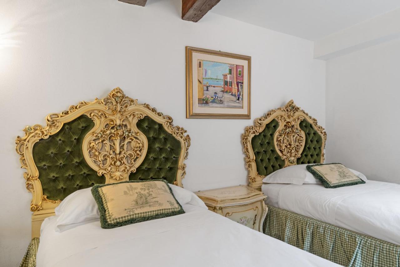 Gondola Luxury - Campo Santi Filippo E Giacomo By Wonderful Italy Venecia